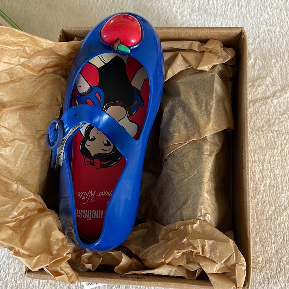 Mini melissa snowhite shoes size9